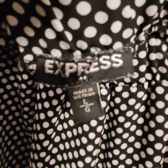 Express Off the Shoulder Dress - Picture 2 of 4